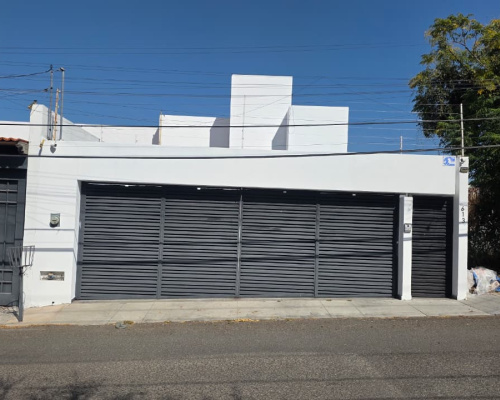 Queretaro, Querétaro, 5 Habitaciones Habitaciones, ,5 BathroomsBathrooms,Casa,En Renta,1543