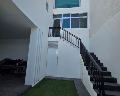 Queretaro, Querétaro, 5 Habitaciones Habitaciones, ,5 BathroomsBathrooms,Casa,En Renta,1543