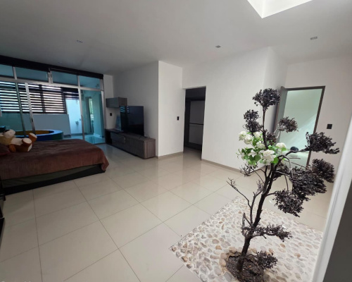 Queretaro, Querétaro, 5 Habitaciones Habitaciones, ,5 BathroomsBathrooms,Casa,En Renta,1543