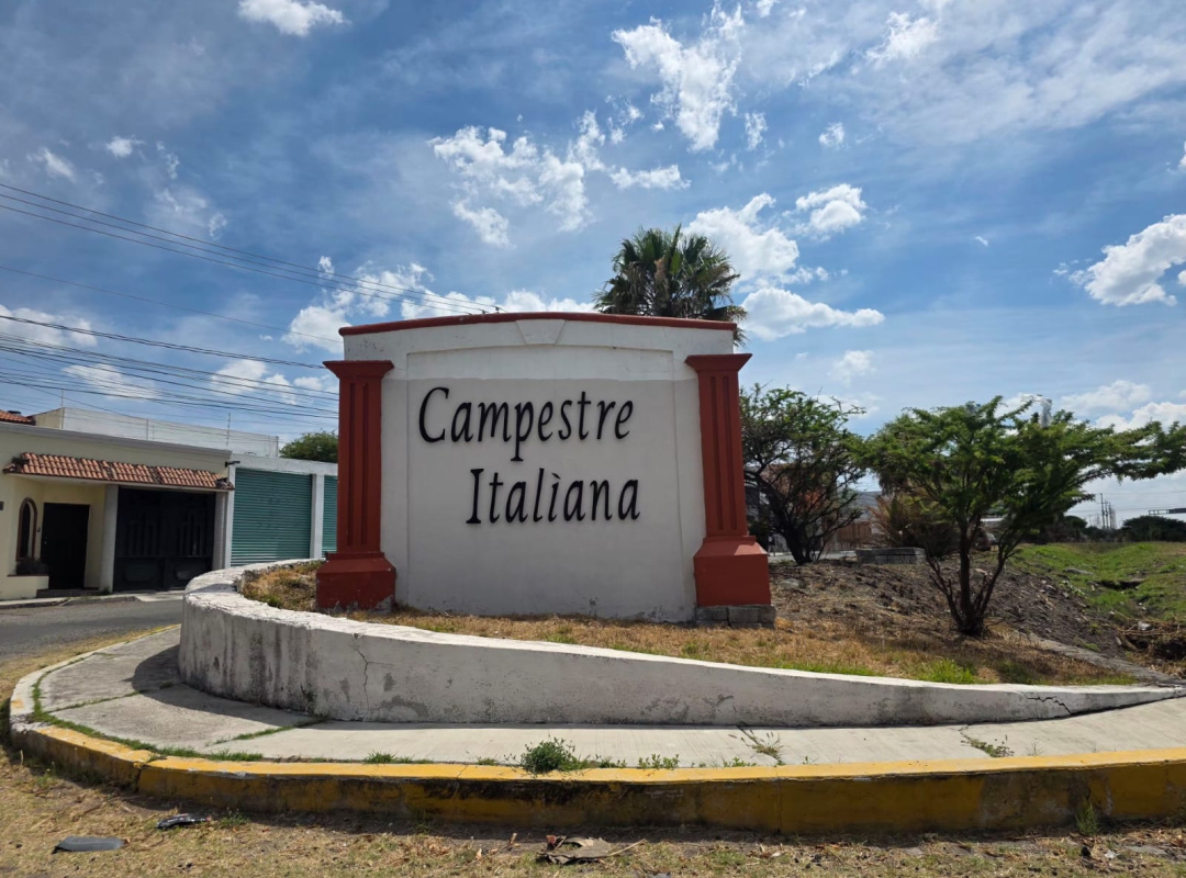 TERRENO EN CAMPESTRE ITALIANA