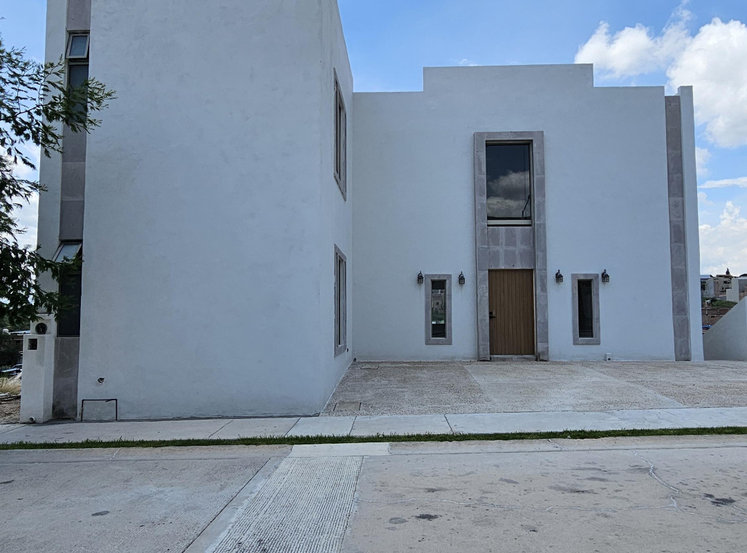 CASA MODELO SEQUOIA CON RECAMARA EN PLANTA BAJA 